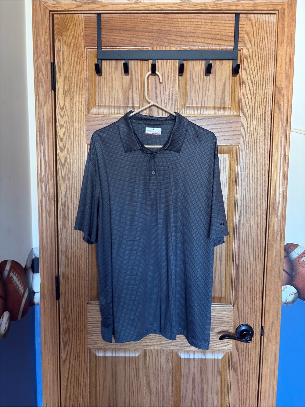 Men's Black Performance Polo with Subtle Texture
